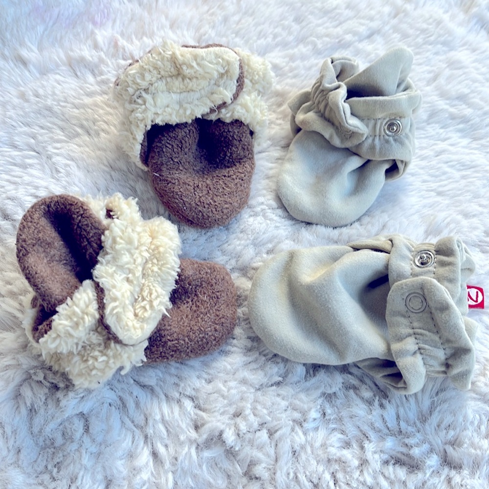 Bundle 2 Pairs of Zutano Baby Slippers.